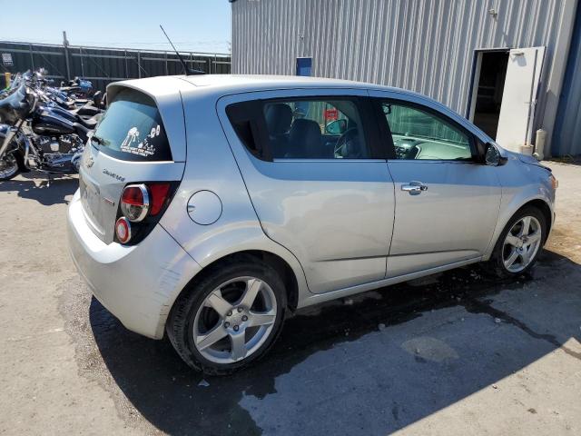 Photo 2 VIN: 1G1JE6SB2E4189458 - CHEVROLET SONIC 