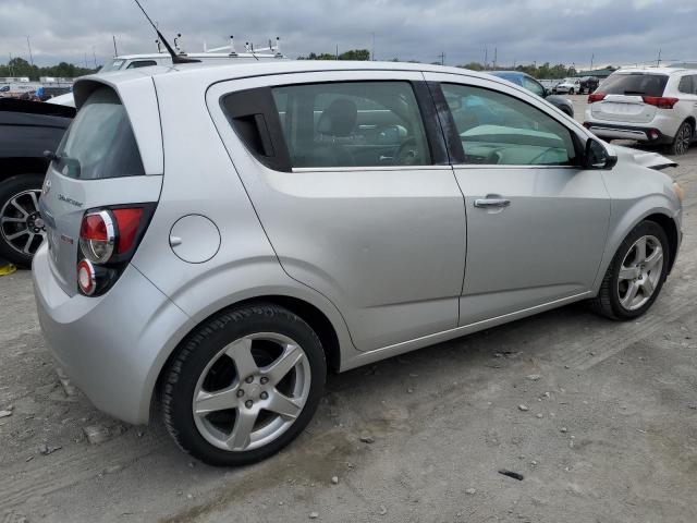 Photo 2 VIN: 1G1JE6SB2E4220515 - CHEVROLET SONIC 