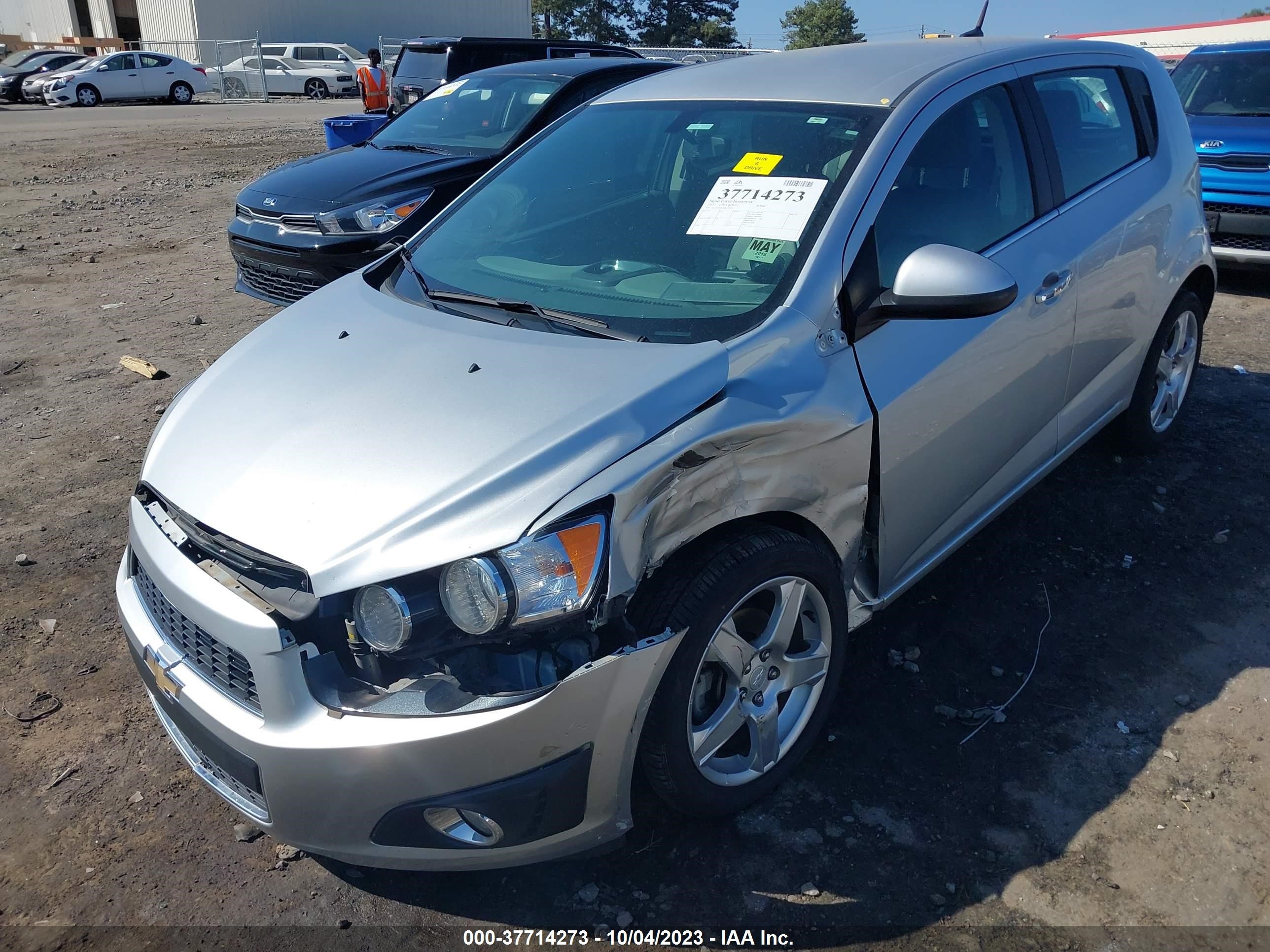 Photo 5 VIN: 1G1JE6SB2E4228971 - CHEVROLET SONIC 