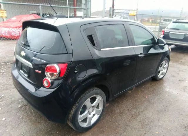 Photo 3 VIN: 1G1JE6SB2F4208205 - CHEVROLET SONIC 