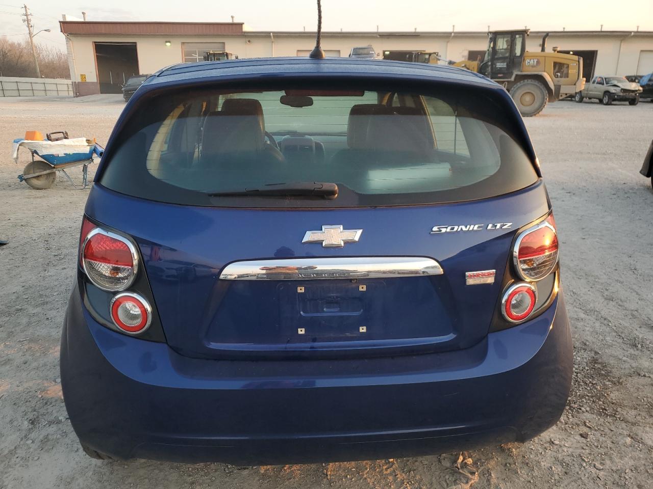 Photo 5 VIN: 1G1JE6SB3E4182972 - CHEVROLET SONIC 