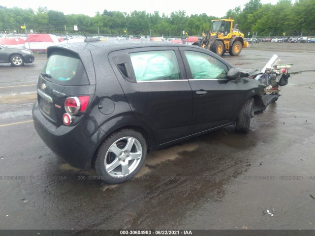 Photo 3 VIN: 1G1JE6SB3F4122286 - CHEVROLET SONIC 