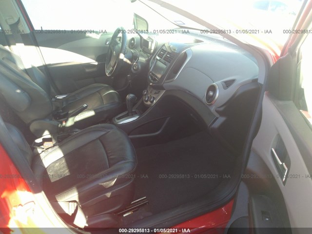 Photo 4 VIN: 1G1JE6SB3F4185856 - CHEVROLET SONIC 