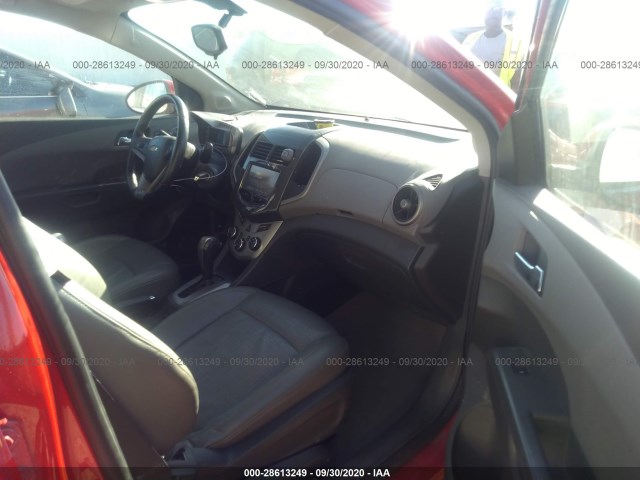 Photo 4 VIN: 1G1JE6SB4F4110082 - CHEVROLET SONIC 