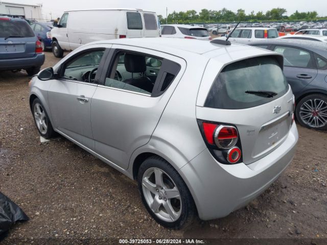 Photo 2 VIN: 1G1JE6SB4F4121034 - CHEVROLET SONIC 