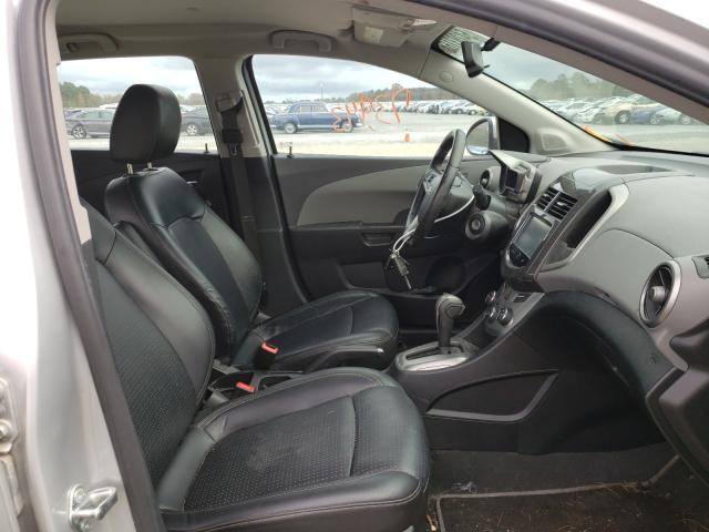 Photo 4 VIN: 1G1JE6SB4F4146256 - CHEVROLET SONIC LTZ 