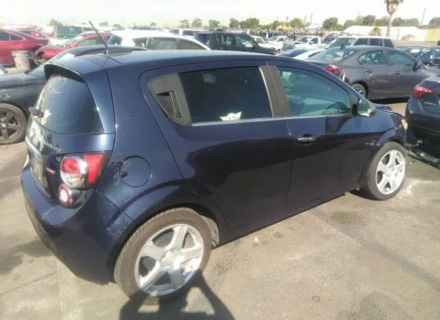 Photo 3 VIN: 1G1JE6SB4G4159140 - CHEVROLET SONIC 