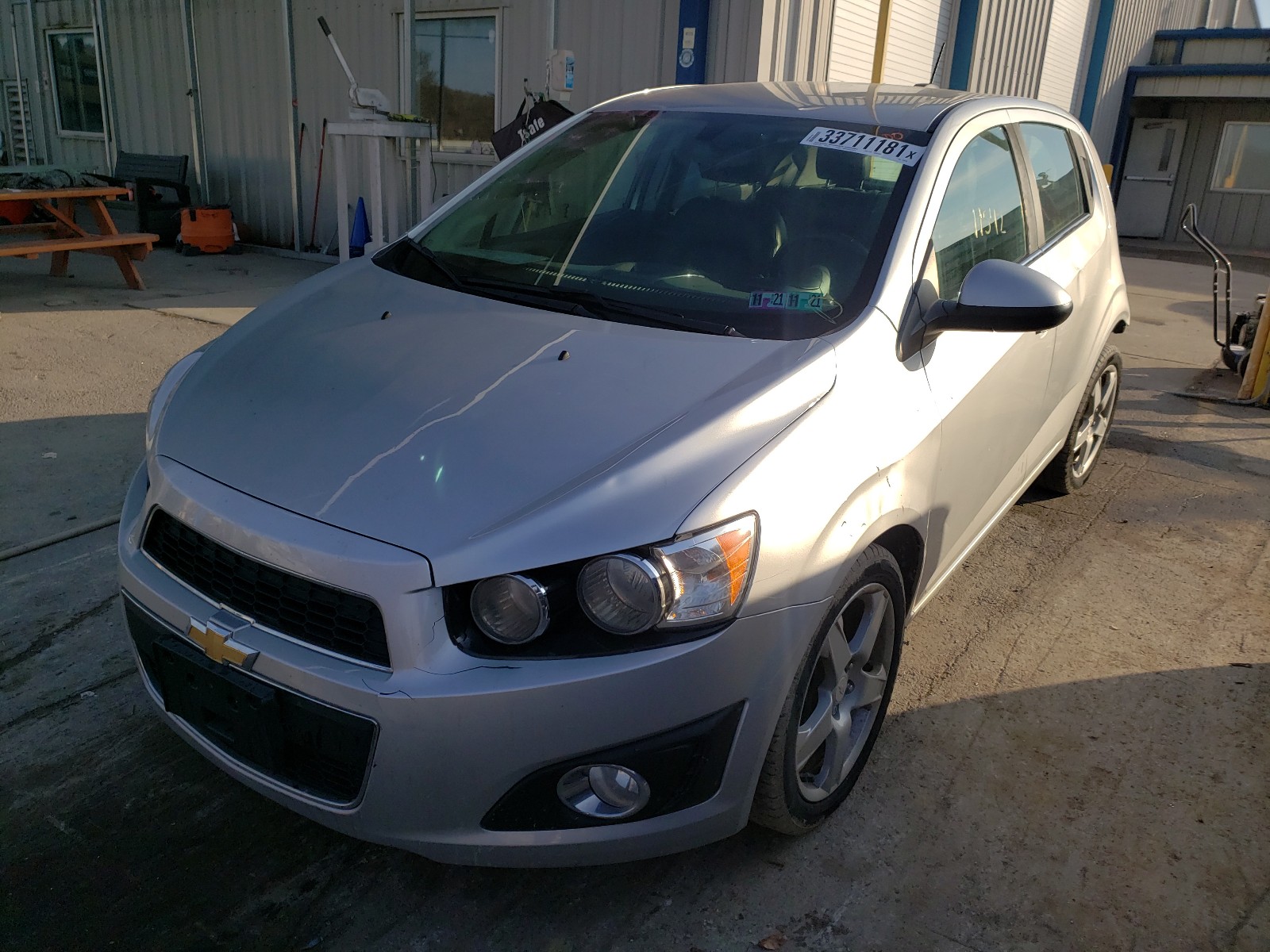 Photo 1 VIN: 1G1JE6SB5F4124234 - CHEVROLET SONIC LTZ 