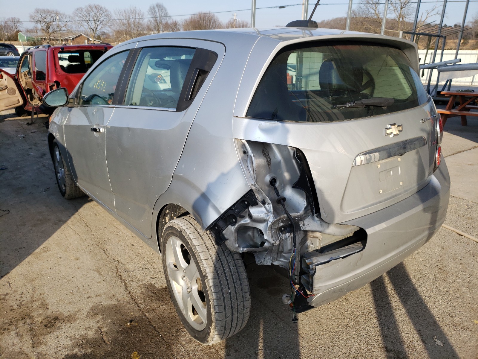 Photo 2 VIN: 1G1JE6SB5F4124234 - CHEVROLET SONIC LTZ 