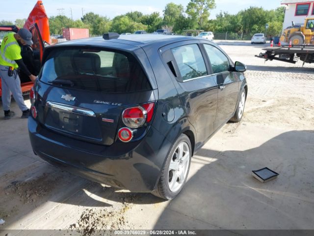 Photo 3 VIN: 1G1JE6SB5F4144998 - CHEVROLET SONIC 