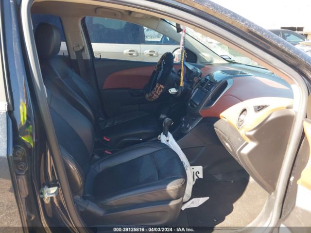 Photo 4 VIN: 1G1JE6SB5F4187544 - CHEVROLET SONIC 