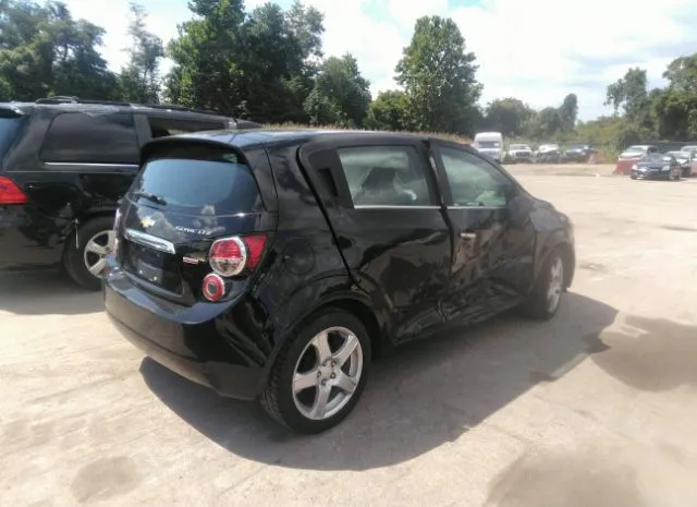 Photo 3 VIN: 1G1JE6SB5G4148910 - CHEVROLET SONIC 