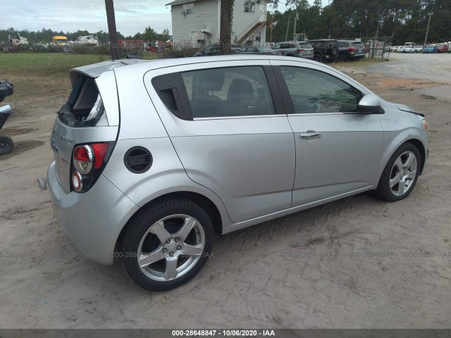 Photo 3 VIN: 1G1JE6SB6E4107649 - CHEVROLET SONIC 