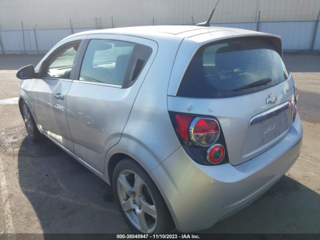 Photo 2 VIN: 1G1JE6SB6E4221425 - CHEVROLET SONIC 