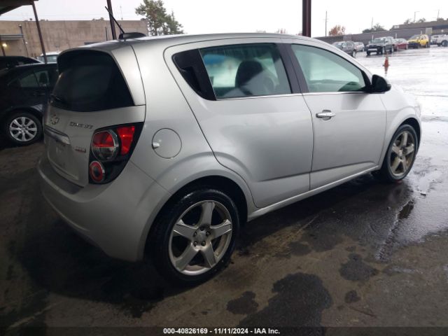 Photo 3 VIN: 1G1JE6SB6F4210295 - CHEVROLET SONIC 