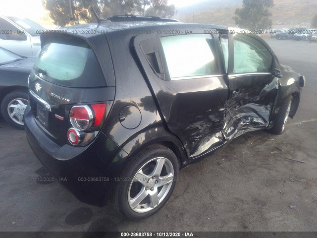 Photo 3 VIN: 1G1JE6SB7E4220008 - CHEVROLET SONIC 