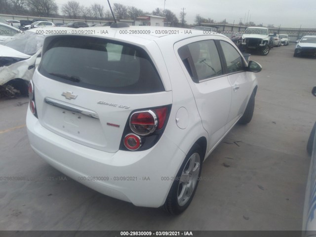 Photo 3 VIN: 1G1JE6SB8F4109534 - CHEVROLET SONIC 