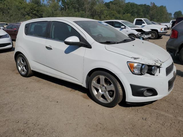 Photo 3 VIN: 1G1JE6SB8F4121103 - CHEVROLET SONIC LTZ 