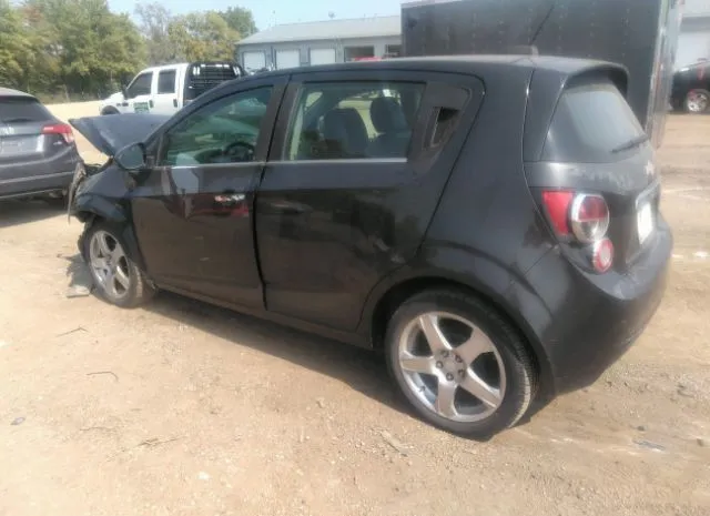 Photo 2 VIN: 1G1JE6SB8F4125300 - CHEVROLET SONIC 