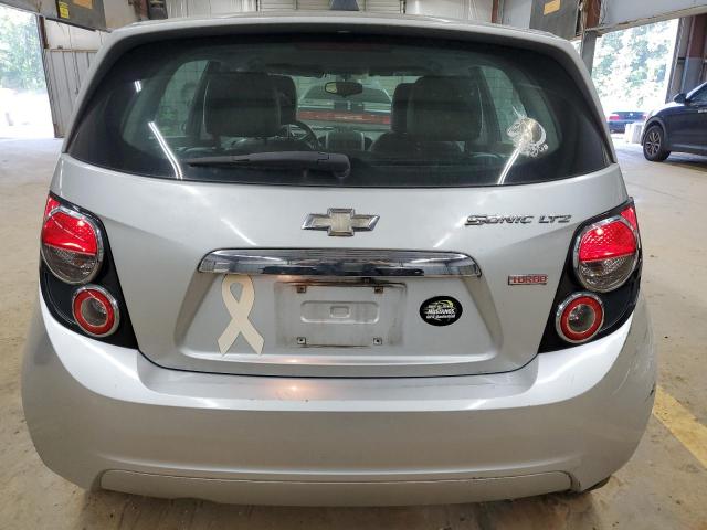 Photo 5 VIN: 1G1JE6SB8F4134174 - CHEVROLET SONIC LTZ 