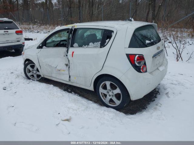 Photo 2 VIN: 1G1JE6SB9F4103371 - CHEVROLET SONIC 