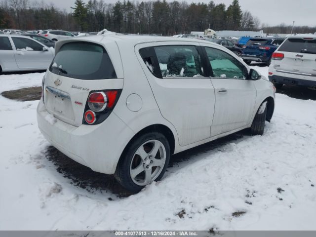 Photo 3 VIN: 1G1JE6SB9F4103371 - CHEVROLET SONIC 