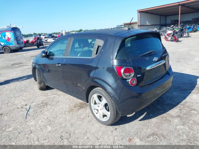 Photo 2 VIN: 1G1JE6SB9F4132241 - CHEVROLET SONIC 