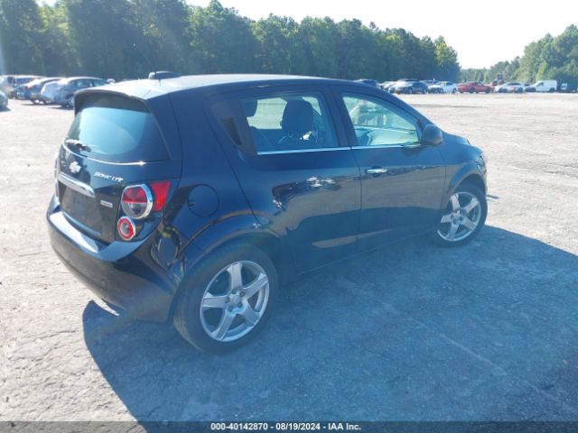 Photo 3 VIN: 1G1JE6SB9F4132241 - CHEVROLET SONIC 