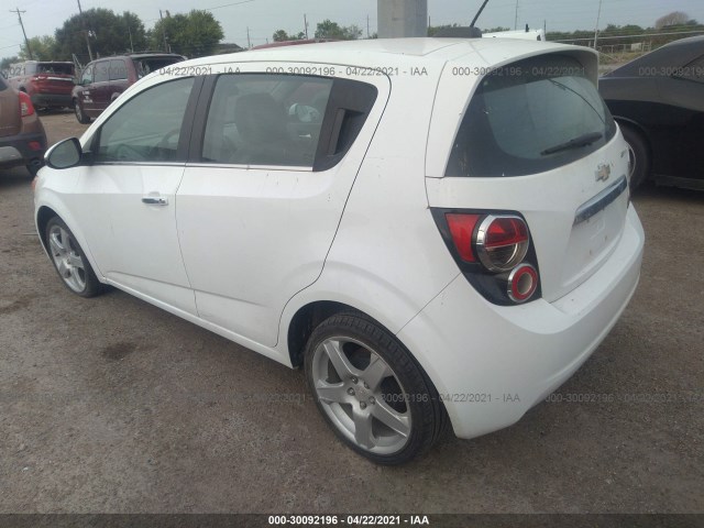 Photo 2 VIN: 1G1JE6SB9F4135558 - CHEVROLET SONIC 