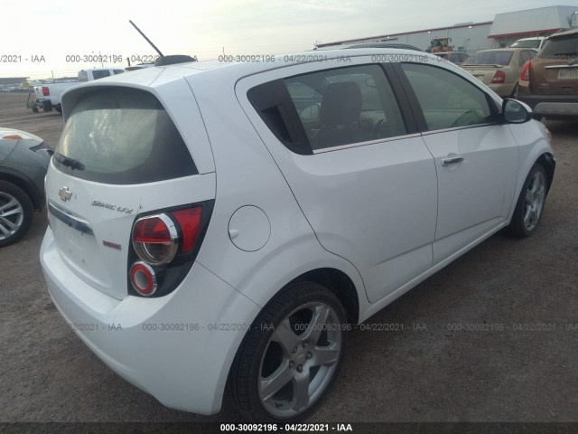 Photo 3 VIN: 1G1JE6SB9F4135558 - CHEVROLET SONIC 