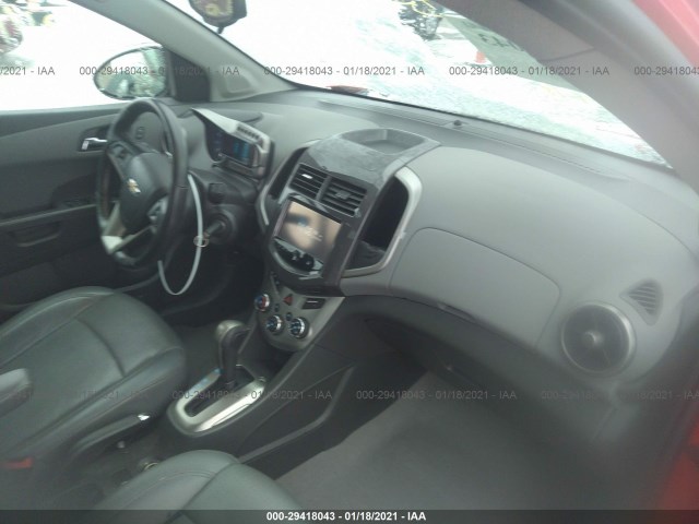 Photo 4 VIN: 1G1JE6SB9F4186073 - CHEVROLET SONIC 