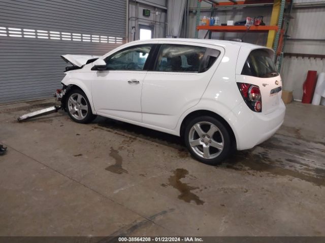 Photo 2 VIN: 1G1JE6SB9F4205334 - CHEVROLET SONIC 