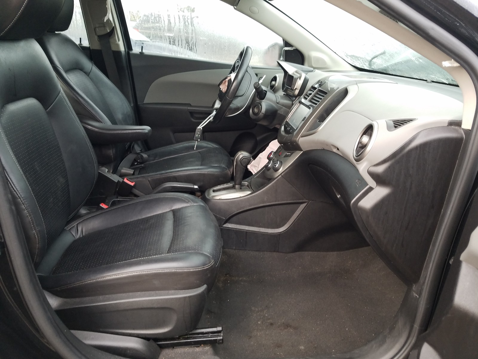 Photo 4 VIN: 1G1JE6SBXG4145775 - CHEVROLET SONIC LTZ 