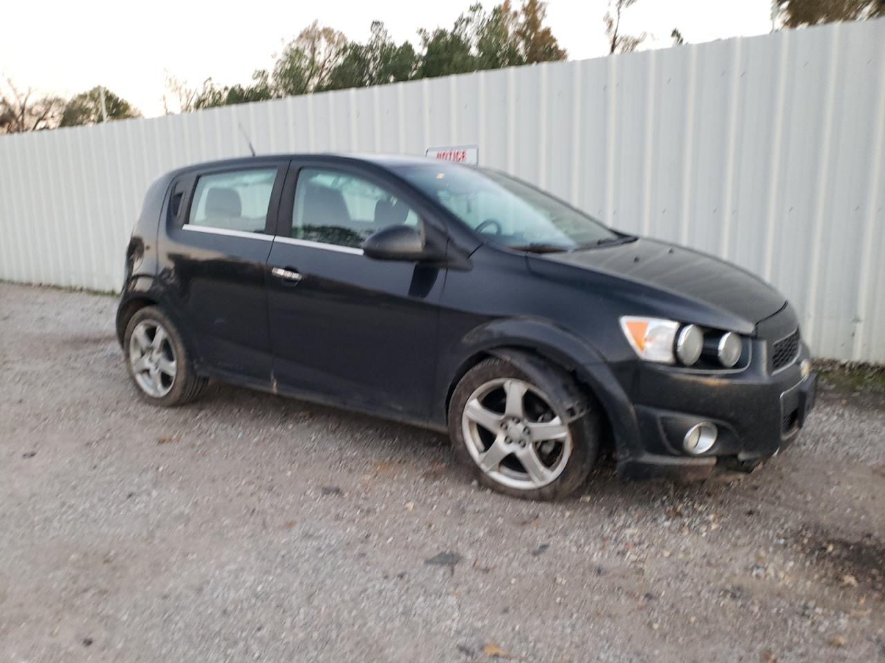 Photo 3 VIN: 1G1JE6SG7D4187120 - CHEVROLET SONIC 