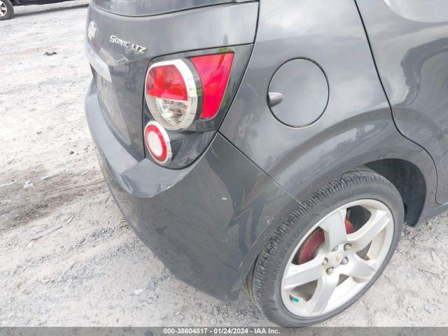 Photo 5 VIN: 1G1JE6SH8C4169880 - CHEVROLET SONIC 