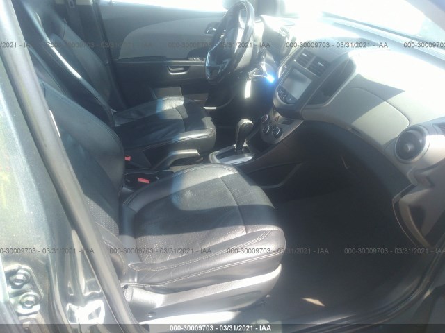 Photo 4 VIN: 1G1JE6SH8D4174336 - CHEVROLET SONIC 