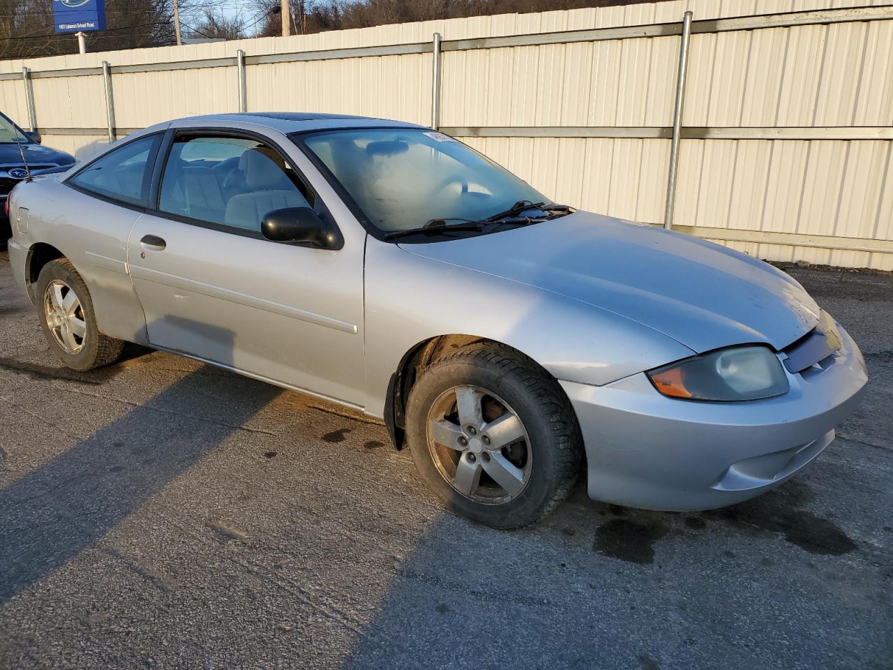 Photo 3 VIN: 1G1JF12F537353008 - CHEVROLET CAVALIER 