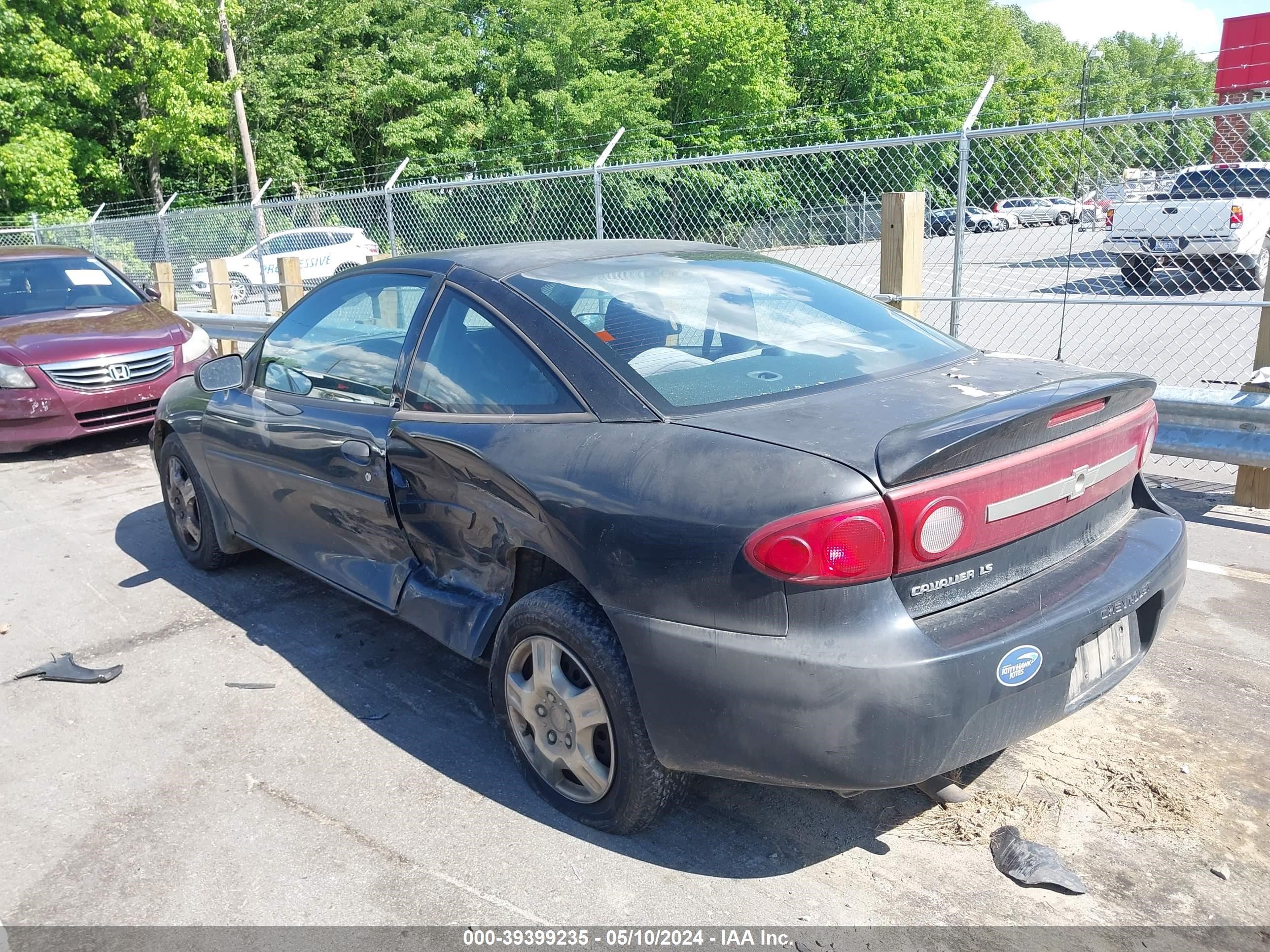 Photo 2 VIN: 1G1JF14F337182272 - CHEVROLET CAVALIER 