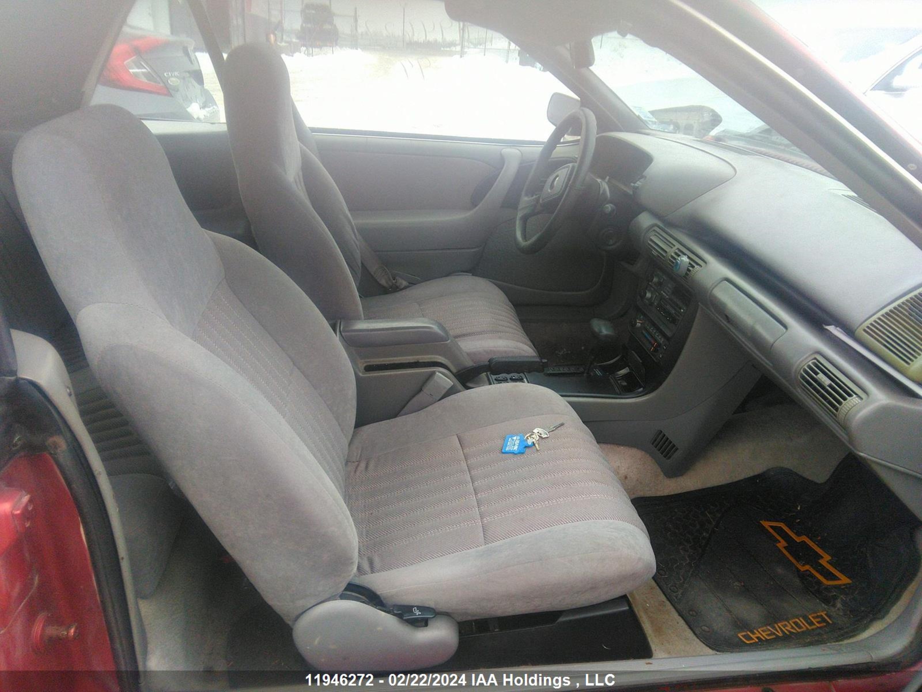 Photo 4 VIN: 1G1JF31TXR7247679 - CHEVROLET CAVALIER 