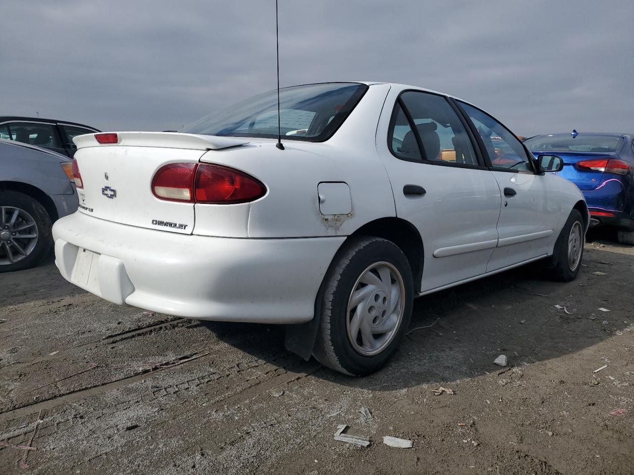 Photo 2 VIN: 1G1JF5249W7252838 - CHEVROLET CAVALIER 