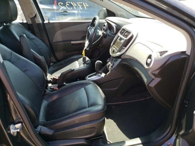 Photo 4 VIN: 1G1JF5SB0J4106353 - CHEVROLET SONIC PREM 