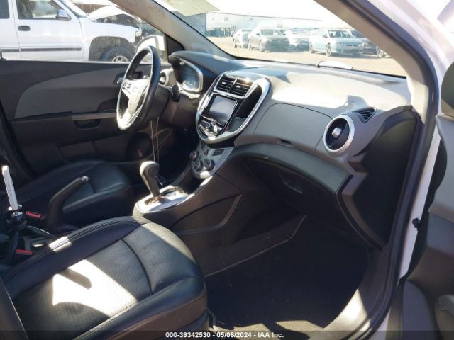 Photo 4 VIN: 1G1JF5SB1L4114867 - CHEVROLET SONIC 