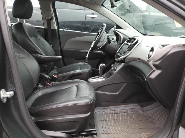 Photo 4 VIN: 1G1JF5SB2H4122113 - CHEVROLET SONIC PREM 