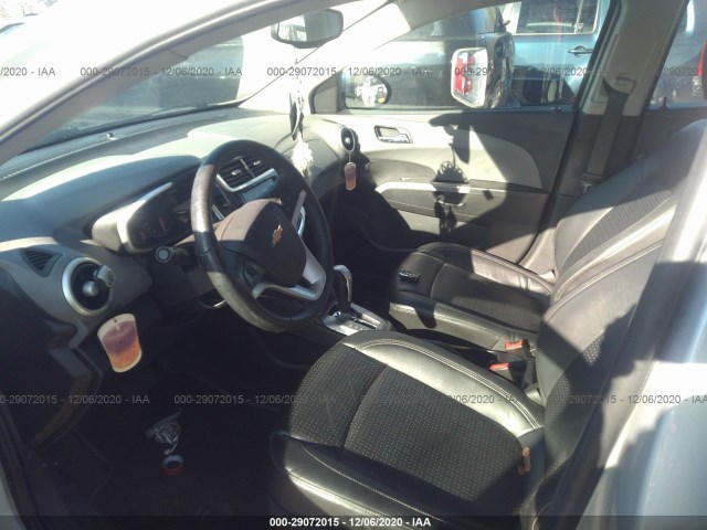 Photo 4 VIN: 1G1JF5SB2J4132808 - CHEVROLET SONIC 