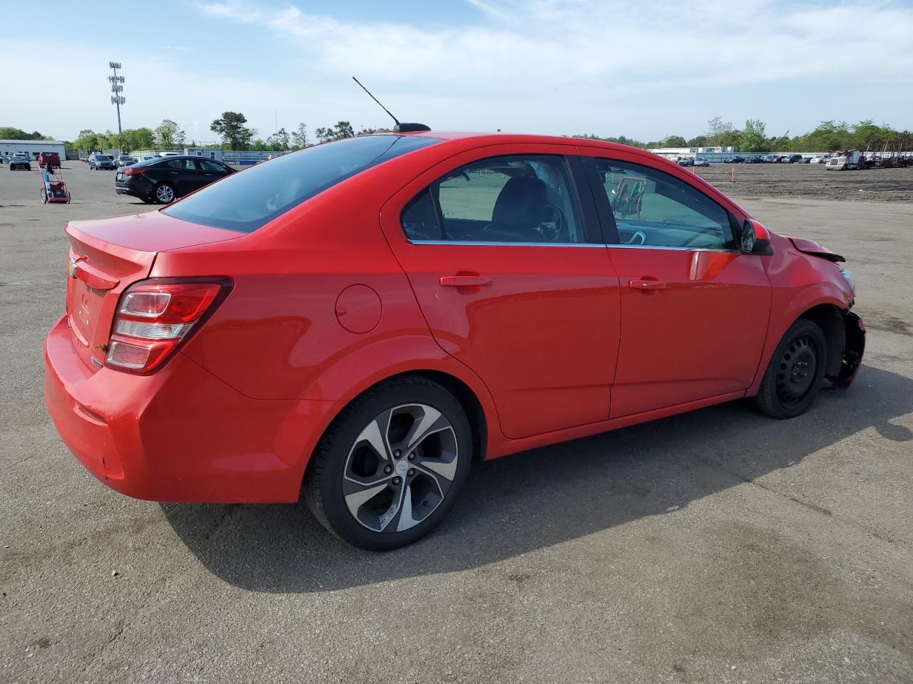 Photo 2 VIN: 1G1JF5SB2L4112478 - CHEVROLET SONIC 