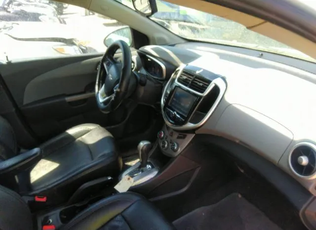 Photo 4 VIN: 1G1JF5SB3H4110357 - CHEVROLET SONIC 