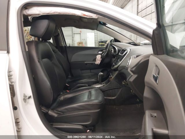 Photo 4 VIN: 1G1JF5SB3J4107819 - CHEVROLET SONIC 