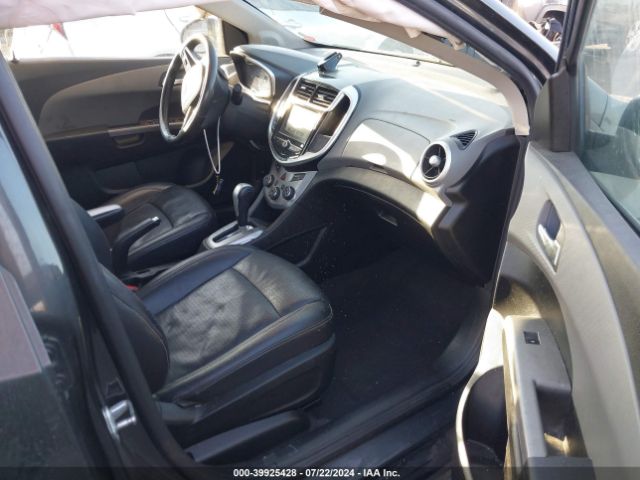 Photo 4 VIN: 1G1JF5SB4H4113266 - CHEVROLET SONIC 