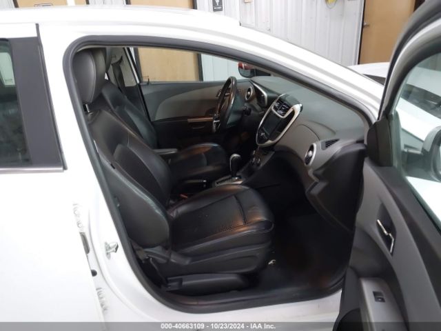 Photo 4 VIN: 1G1JF5SB4H4122310 - CHEVROLET SONIC 