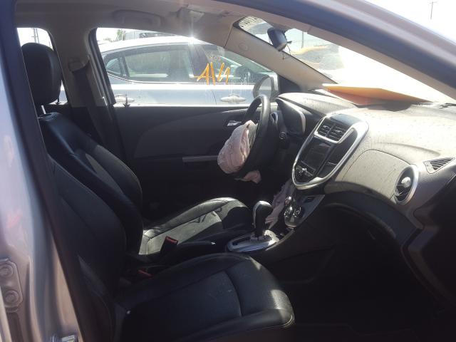 Photo 4 VIN: 1G1JF5SB4J4105500 - CHEVROLET SONIC PREM 